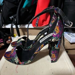 Steve Madden floral embroidered heels